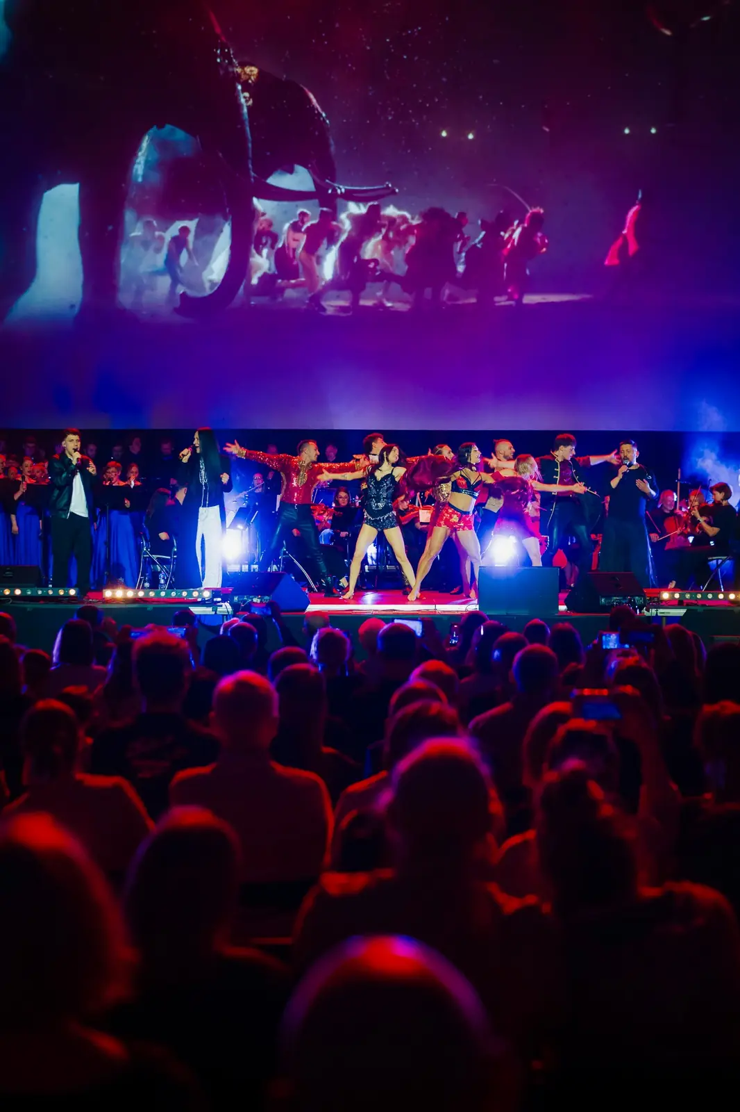 Scena Hollywood in Dance z publicznością